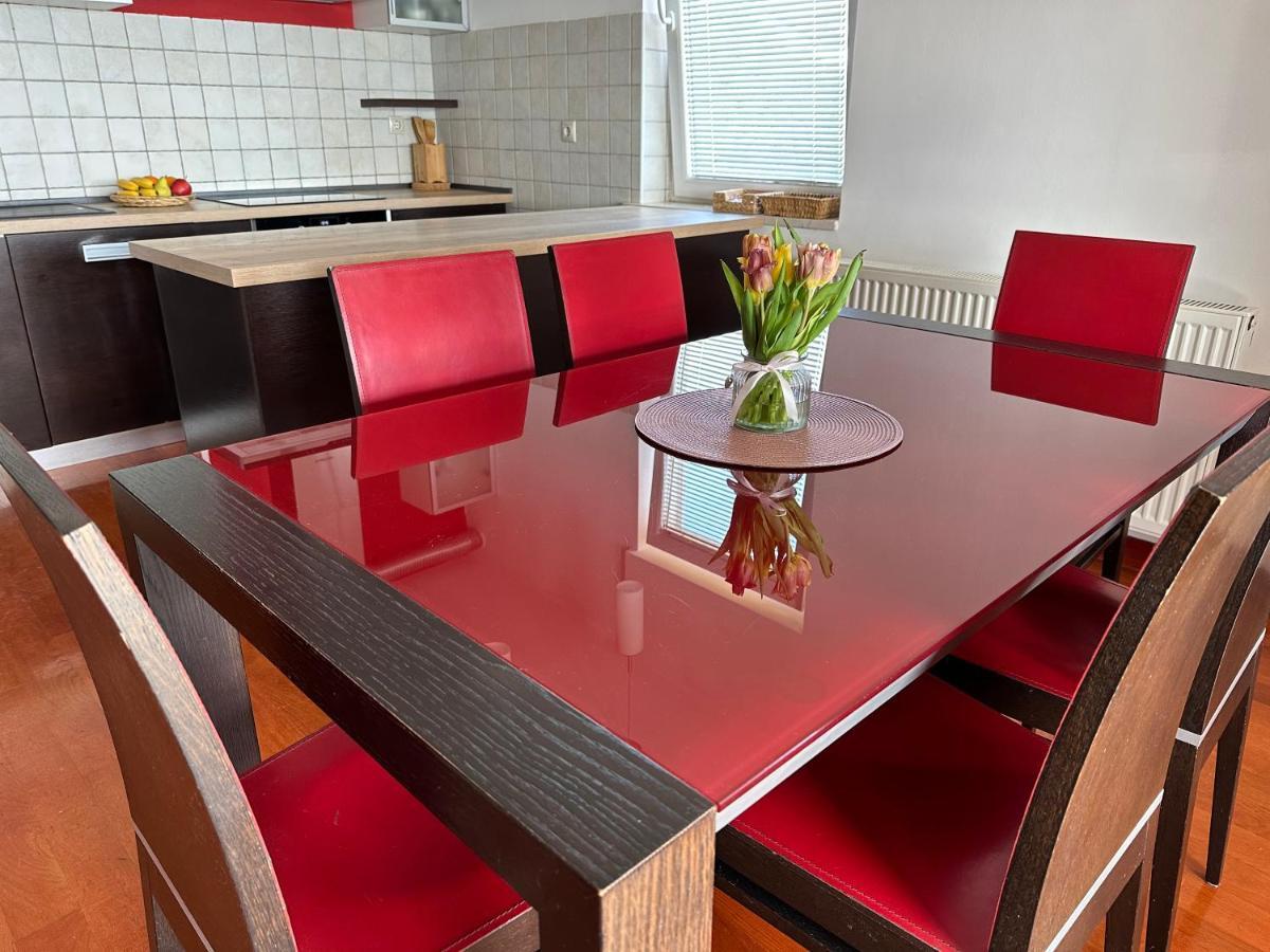 Apartmani Roko Biograd Na Moru Eksteriør billede