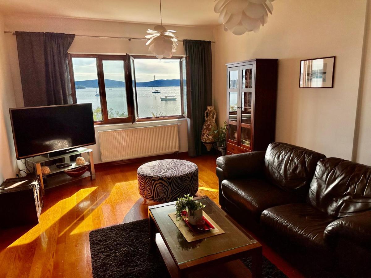 Apartmani Roko Biograd Na Moru Eksteriør billede