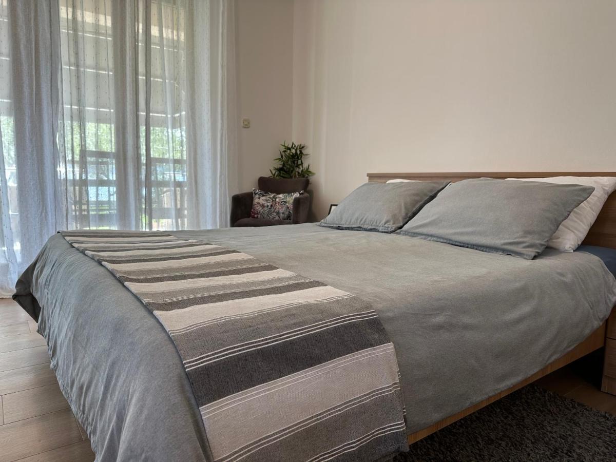 Apartmani Roko Biograd Na Moru Eksteriør billede