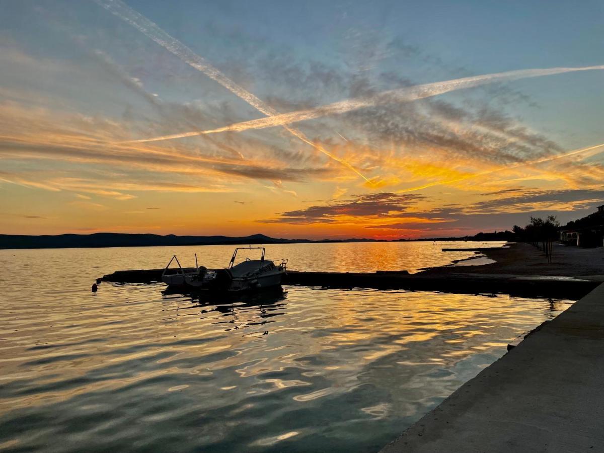 Apartmani Roko Biograd Na Moru Eksteriør billede